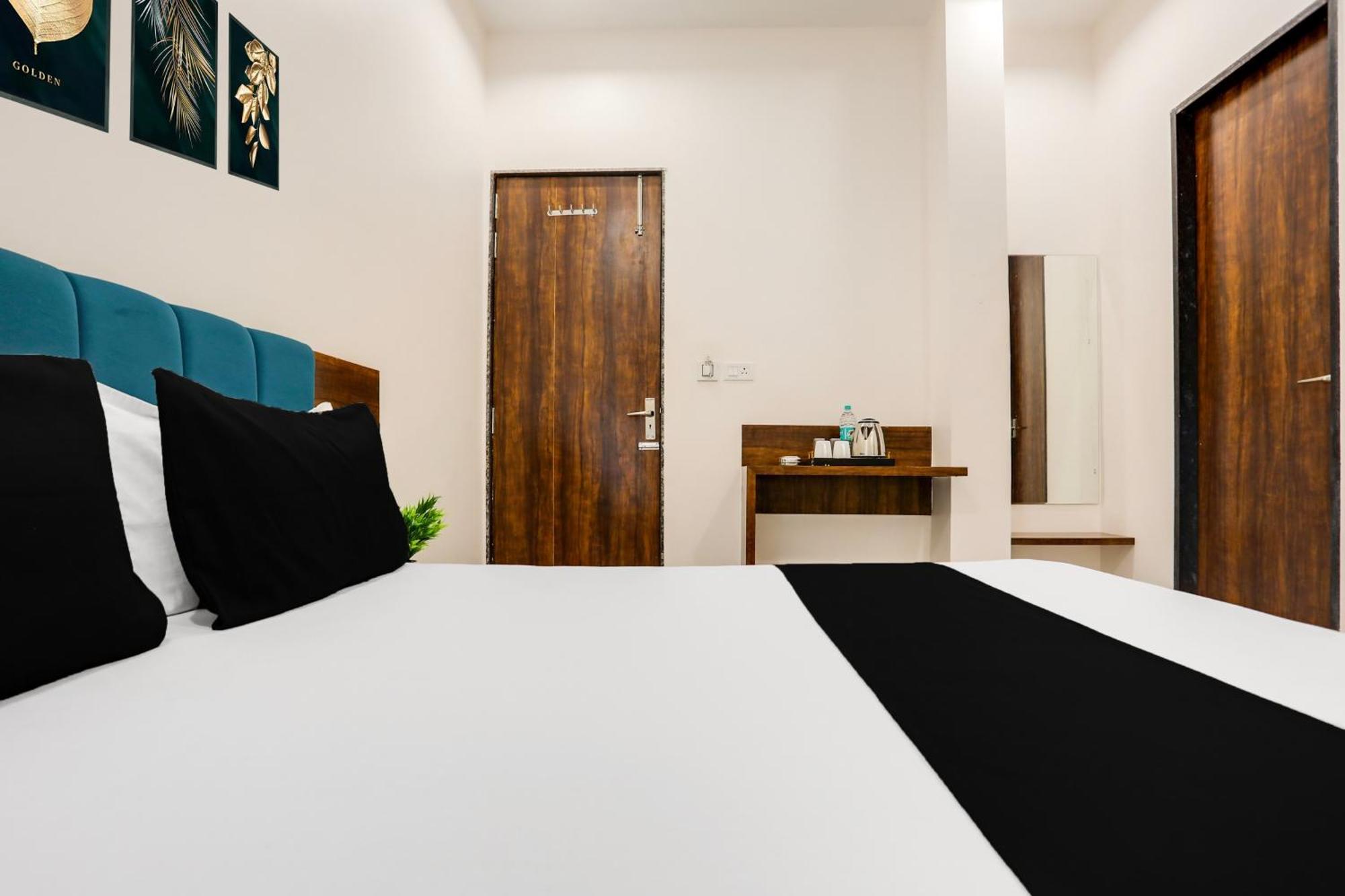 Super Hotel O Kota Near Railway Station Formerly Aagam Inn Tirath Kültér fotó