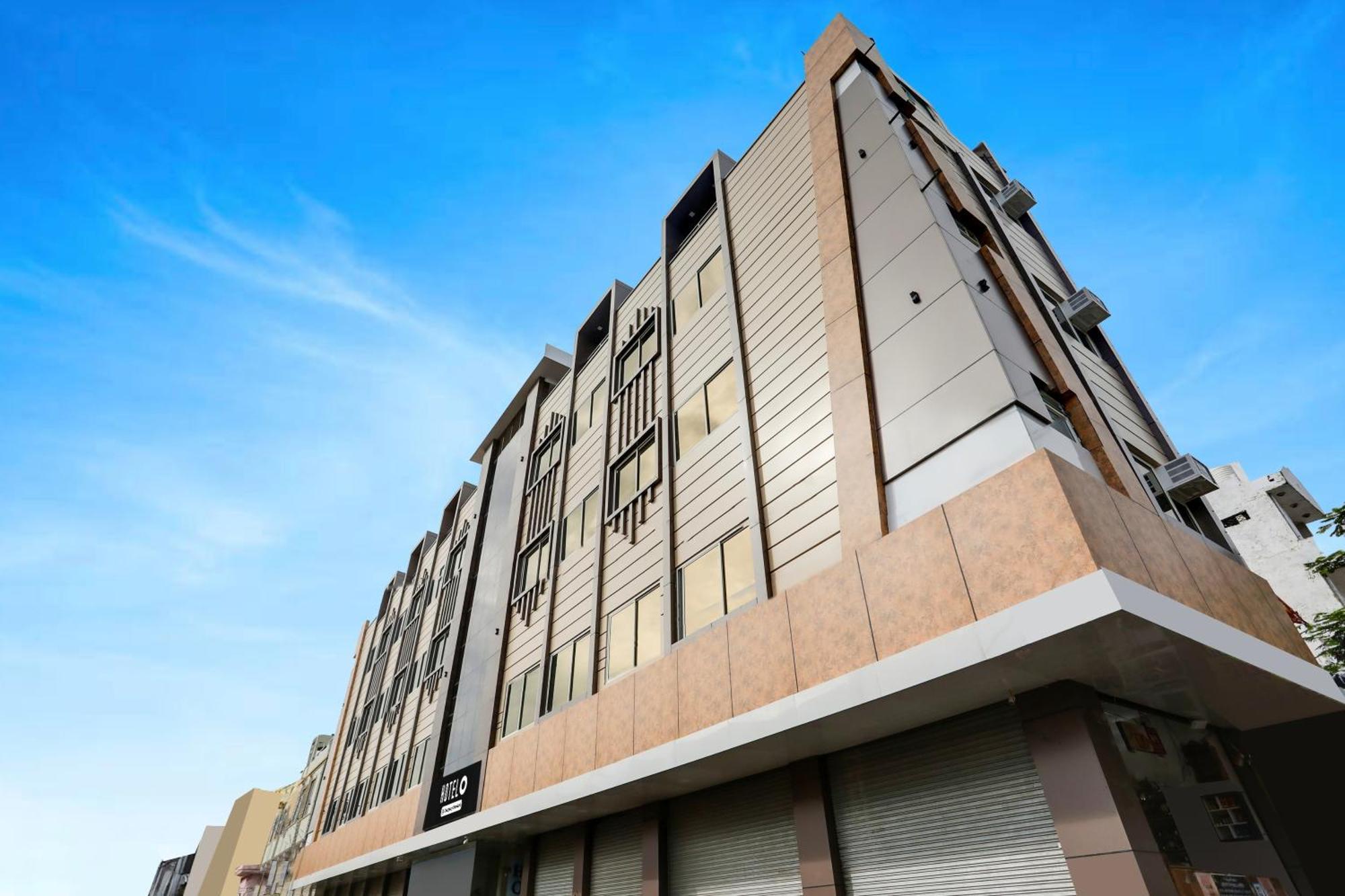 Super Hotel O Kota Near Railway Station Formerly Aagam Inn Tirath Kültér fotó