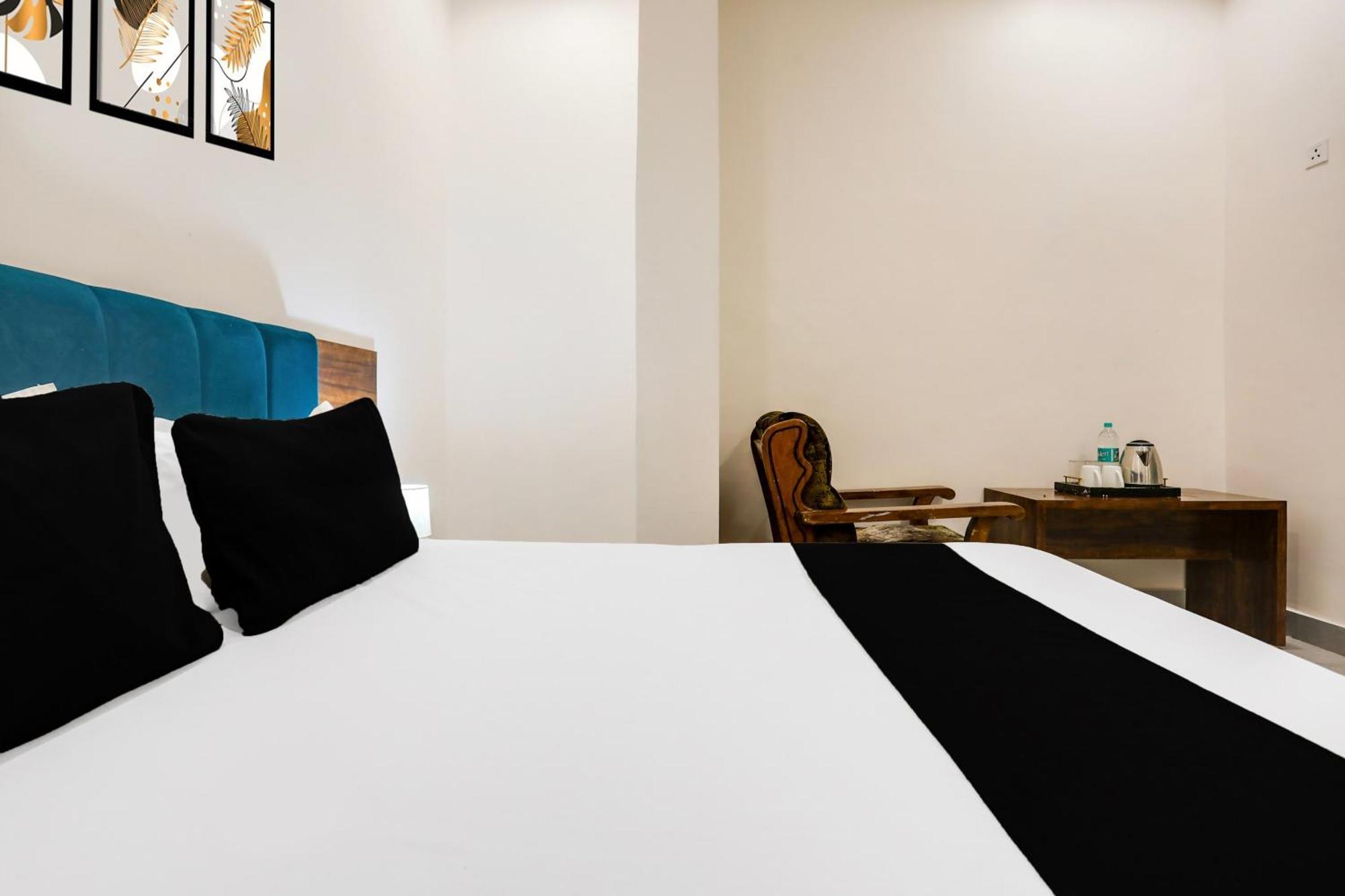 Super Hotel O Kota Near Railway Station Formerly Aagam Inn Tirath Kültér fotó